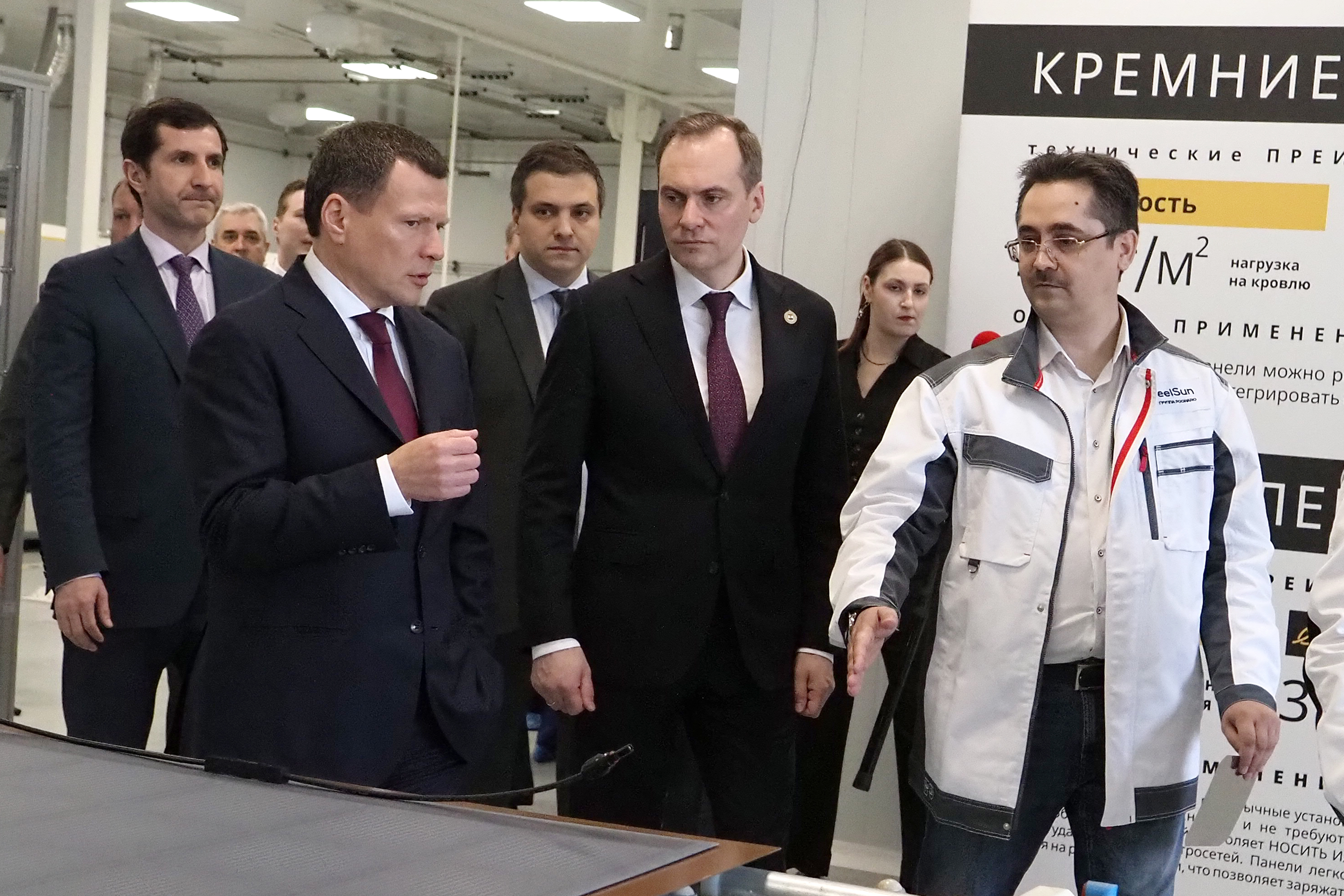 Президент России Владимир Путин дал старт реализации в Саранске проекта по производству гибких солнечных модулей